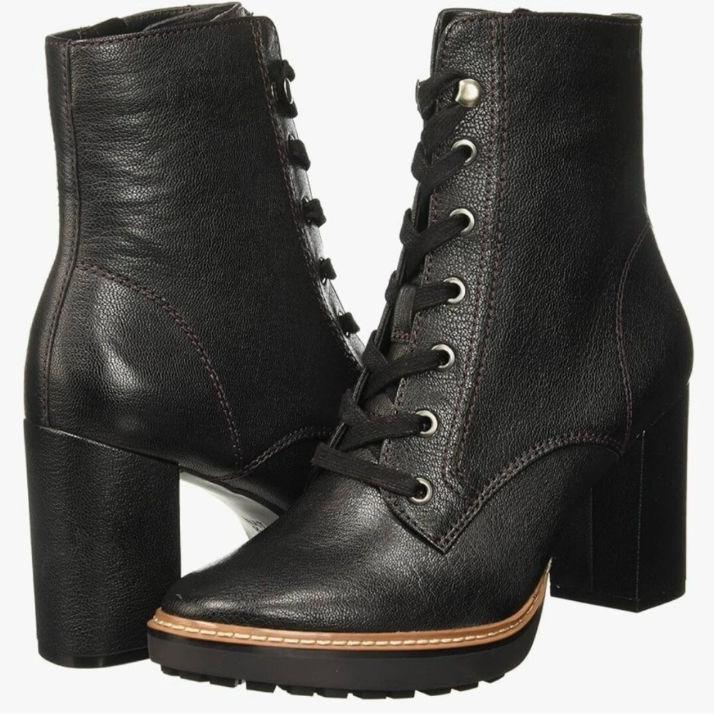 NWOB Naturalizer Callie Black Lace Up Chunky Heel Leather Boots, Size 9W (Wide)